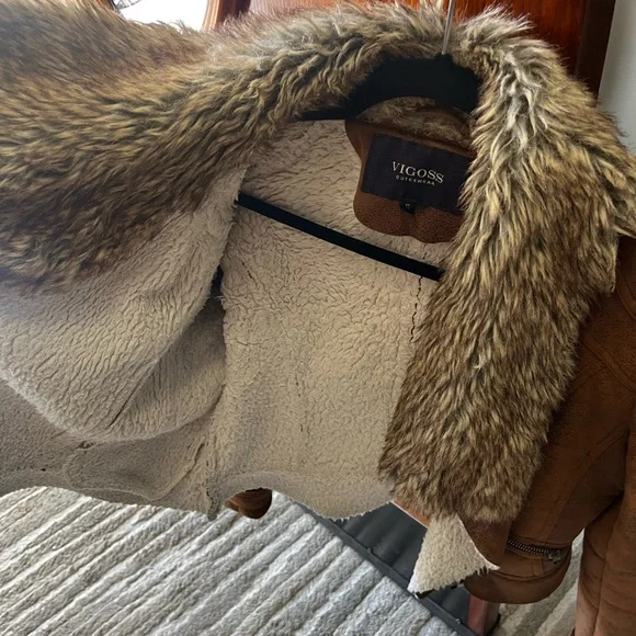 Vigoss Brown Teddy Jacket with Faux Fur Collar - Picture 4 of 6